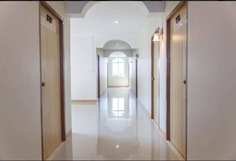 Maesot Siri Hotel Mae Sot Buitenkant foto