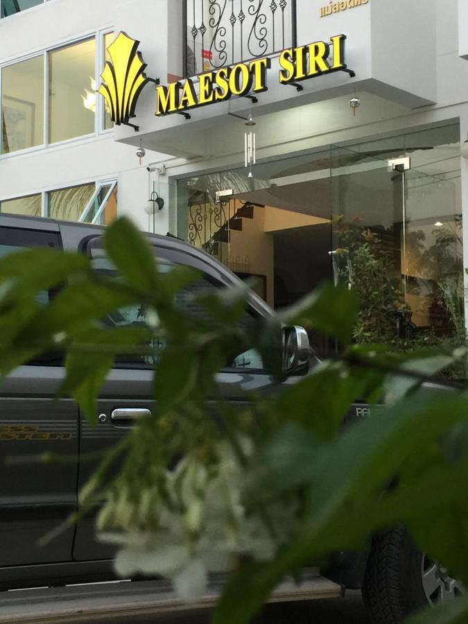 Maesot Siri Hotel Mae Sot Buitenkant foto